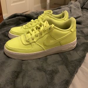 Like New Nike Air Force 1 Neon Yellow/Green 6 Youth